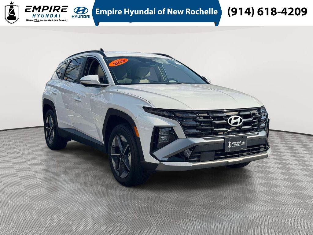 Certified 2025 Hyundai Tucson SEL AWD/4WD image 1
