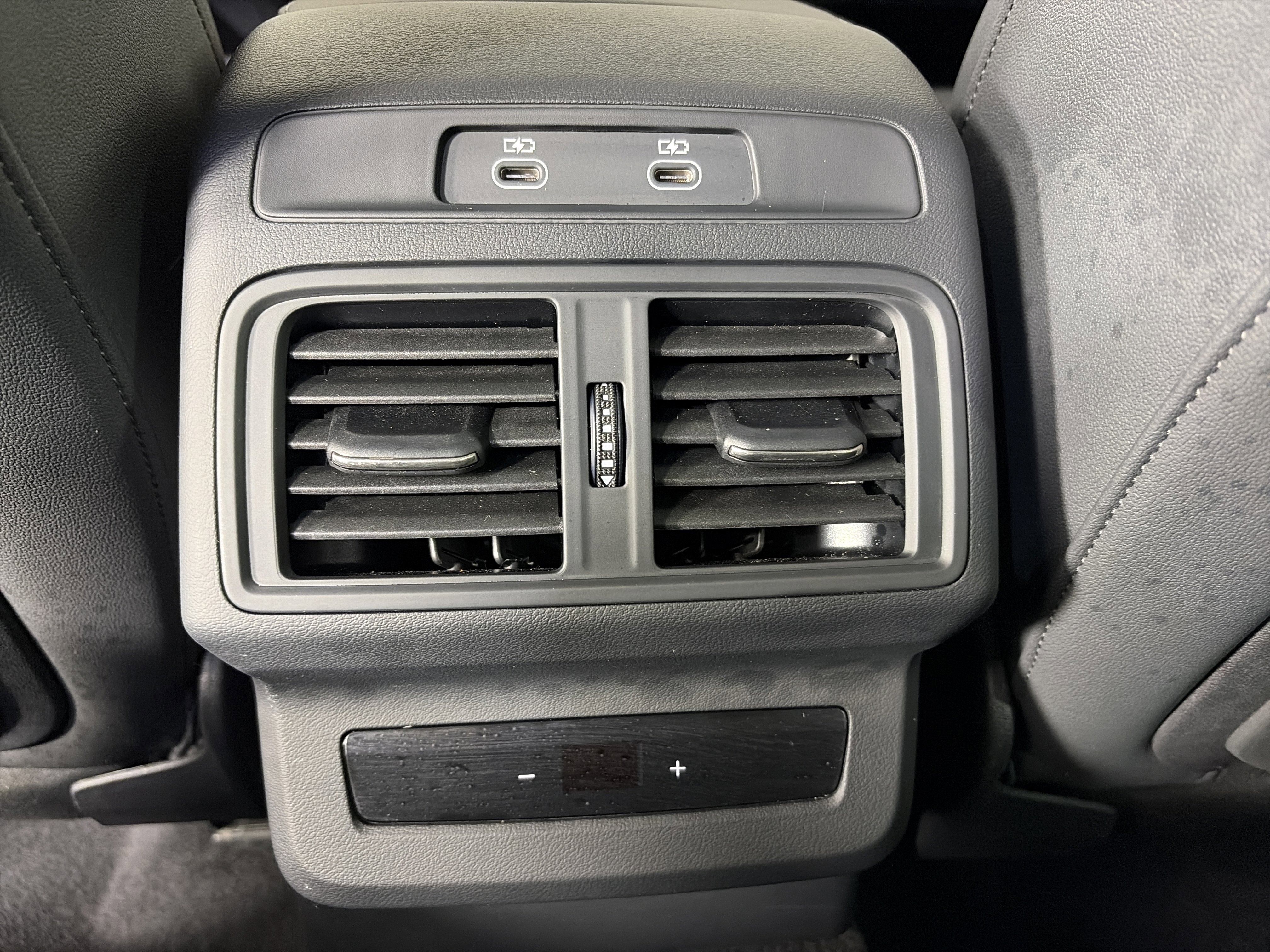 Used 2025 Audi Q5 Premium Plus w/ Premium Plus image 18