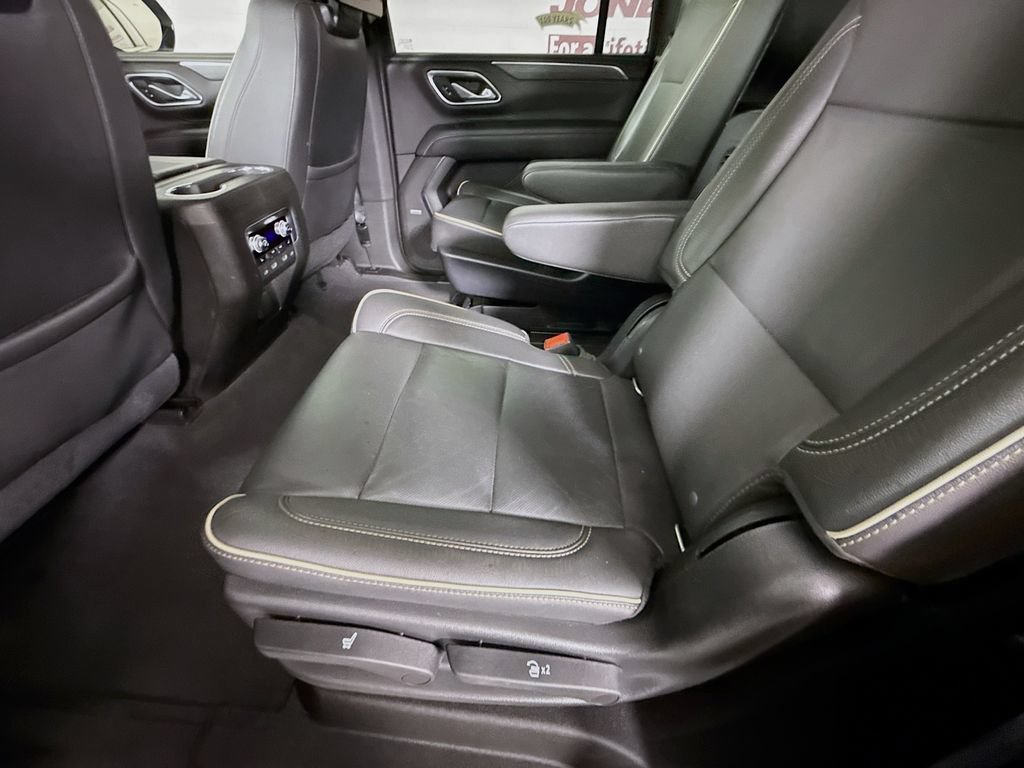Used 2021 GMC Yukon XL SLT w/ SLT Premium Package AWD/4WD image 28