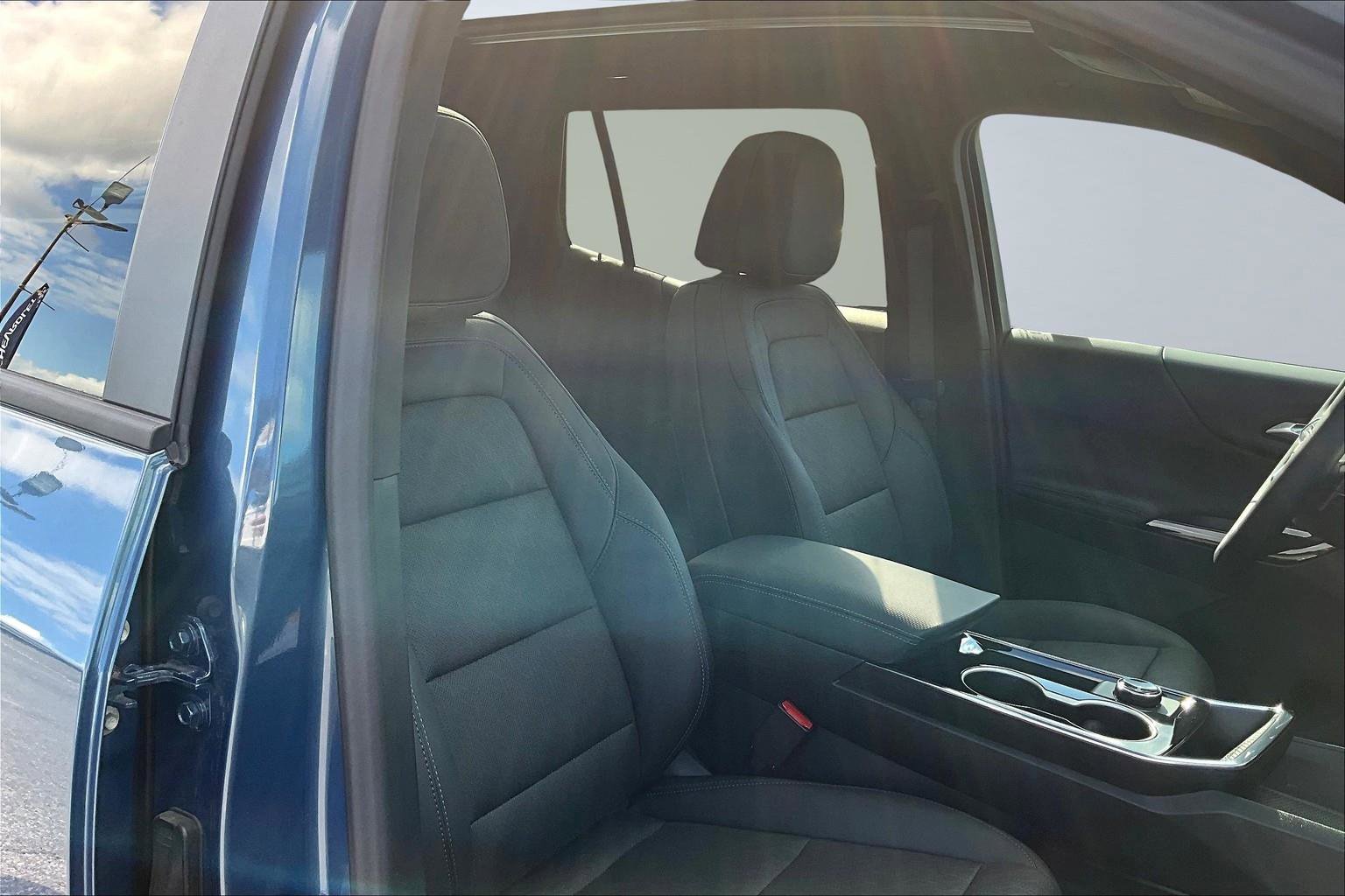 New 2026 Chevrolet Equinox LT w/ Convenience Package II image 16