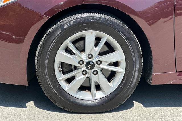 Used 2018 Kia Optima LX FWD image 28