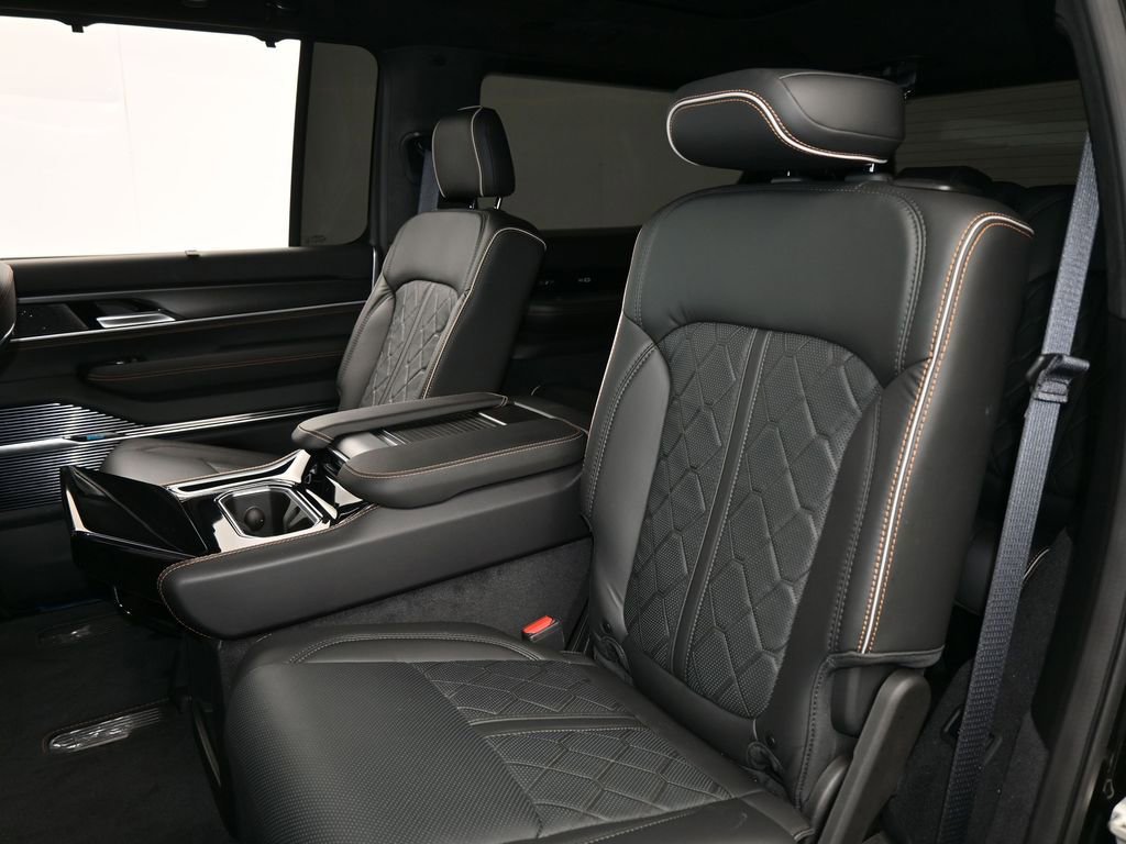 Used 2024 Jeep Grand Wagoneer Series III w/ Quick Order Packagew 28T image 46