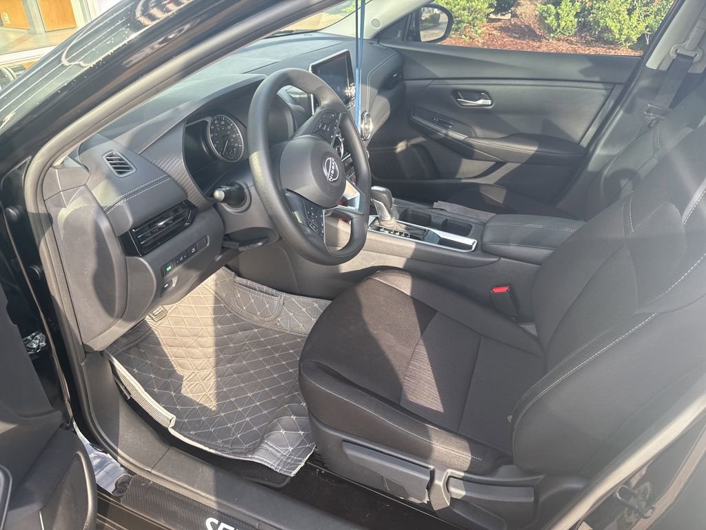 Used 2025 Nissan Sentra SV image 8