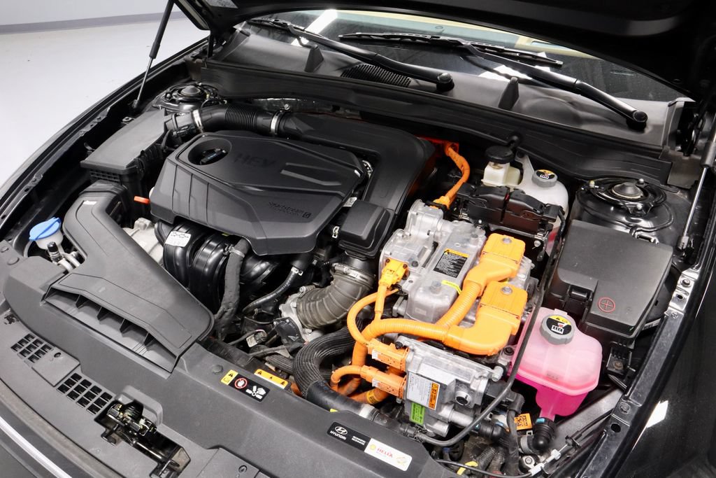 Used 2025 Hyundai Sonata Limited FWD image 22