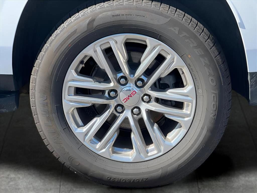 Certified 2023 GMC Yukon XL SLT image 10