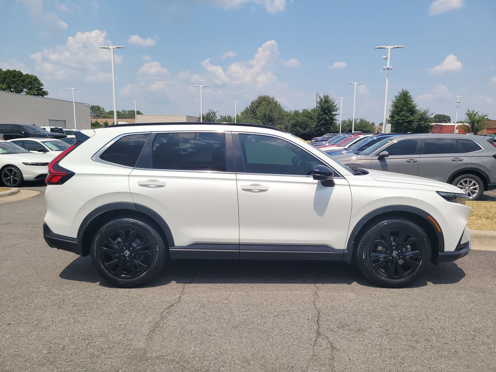 Certified 2023 Honda CR-V Sport Touring image 2