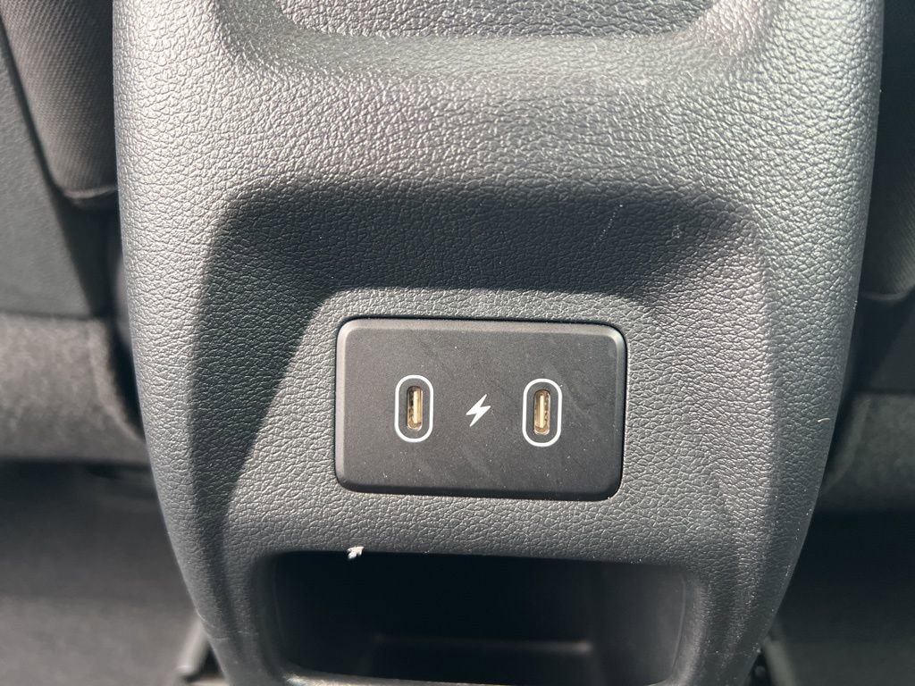 Used 2025 Hyundai Venue SEL image 29