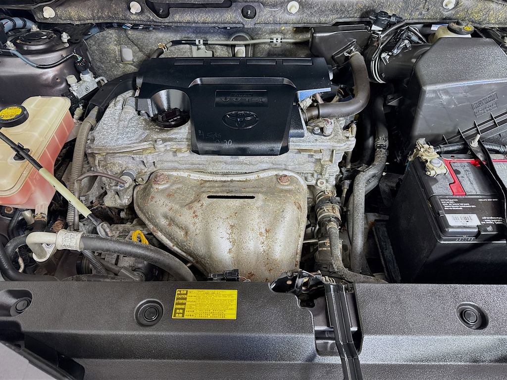 Used 2013 Toyota RAV4 Limited AWD/4WD image 38