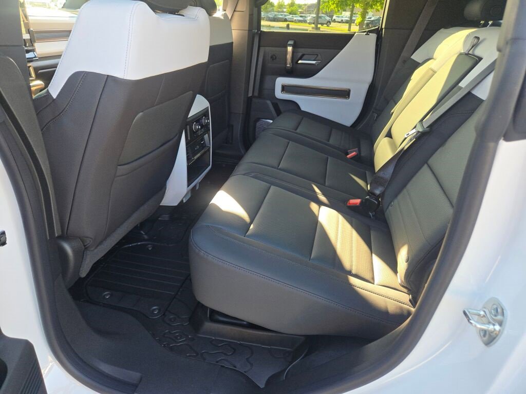New 2025 GMC Hummer EV 2X image 21