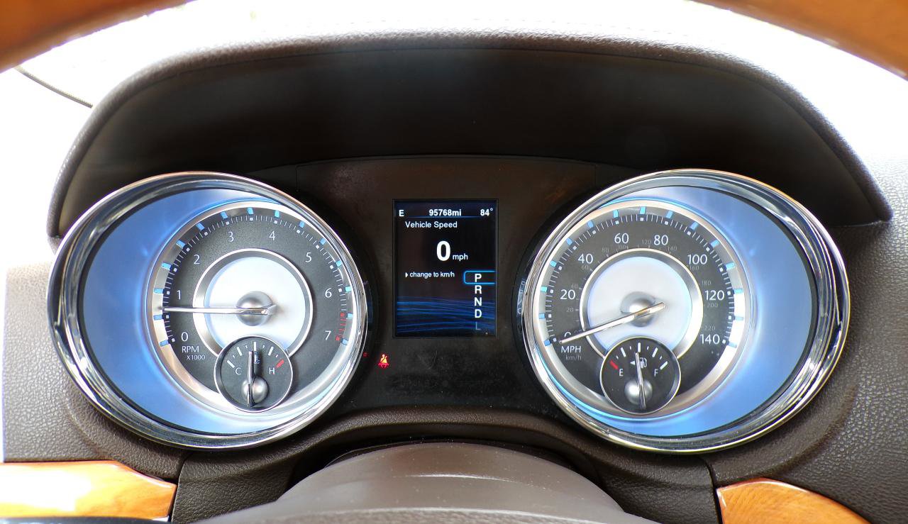 Used 2013 Chrysler 300 C w/ Beats Audio Group RWD image 16