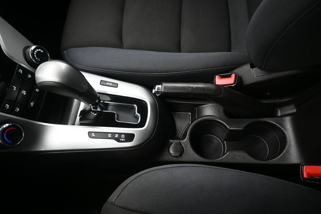 Used 2016 Chevrolet Cruze LT w/ Enhanced Safety Package FWD image 22
