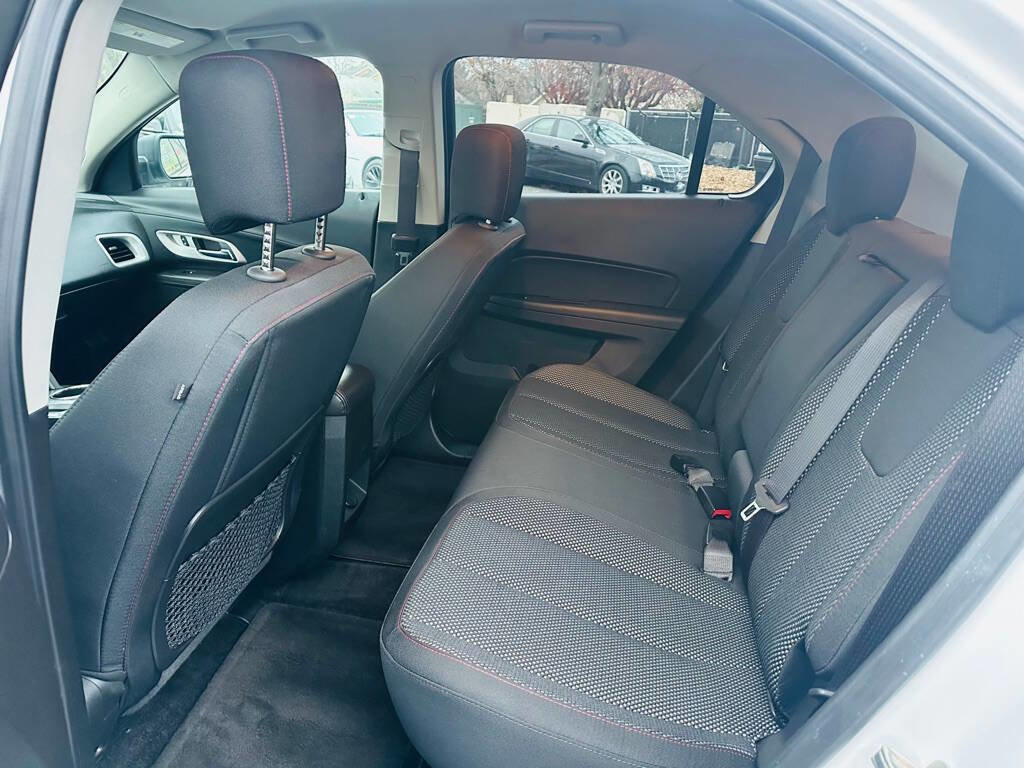 Used 2017 Chevrolet Equinox LS image 20