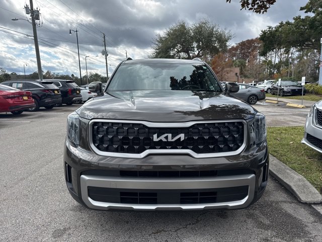 Used 2023 Kia Telluride EX X-Line AWD/4WD image 3