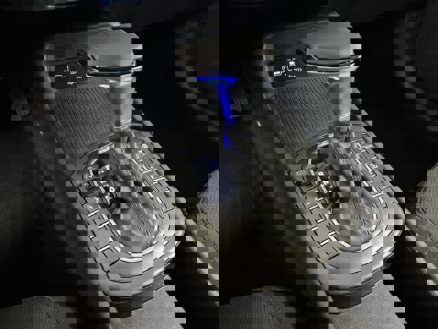 Used 2025 Hyundai Kona SEL image 15