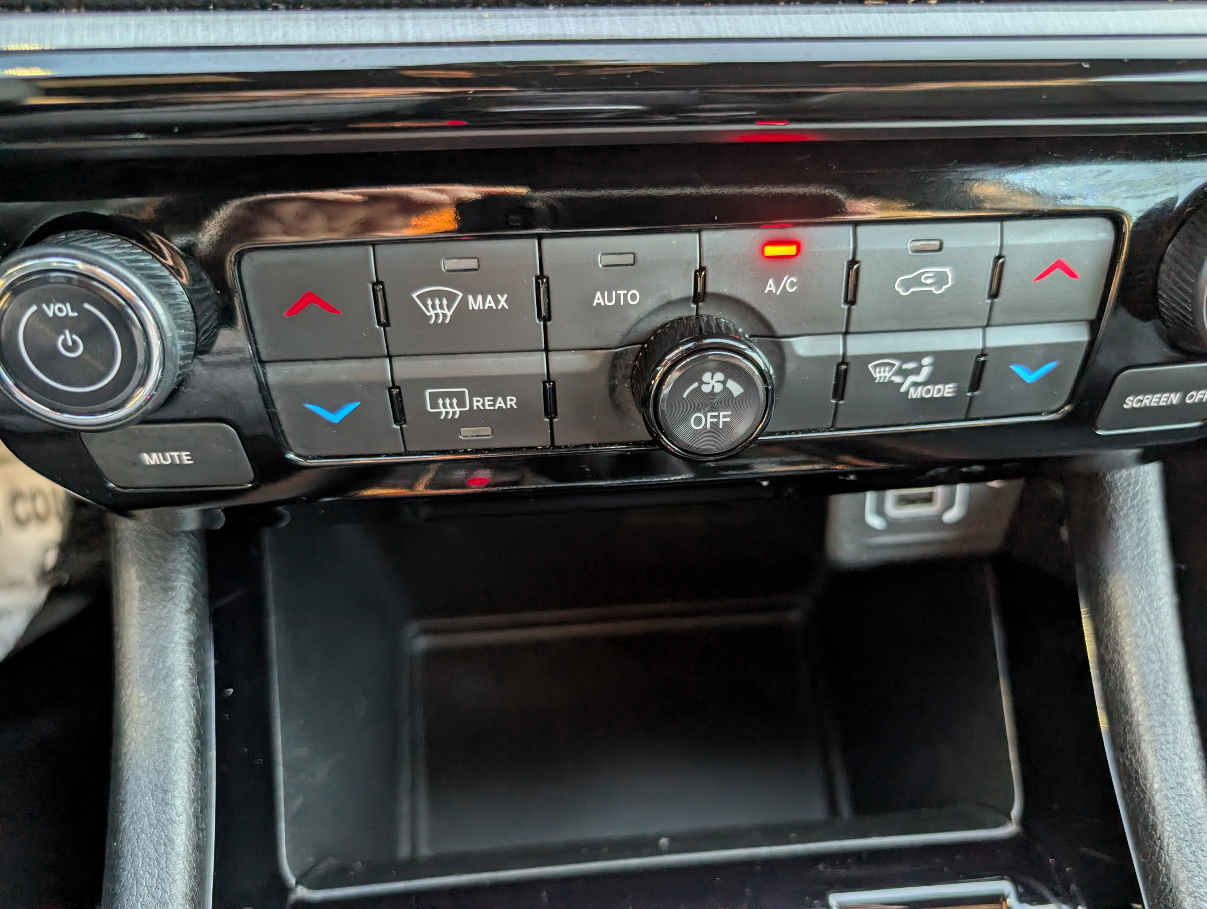 Used 2024 Jeep Compass Trailhawk image 23