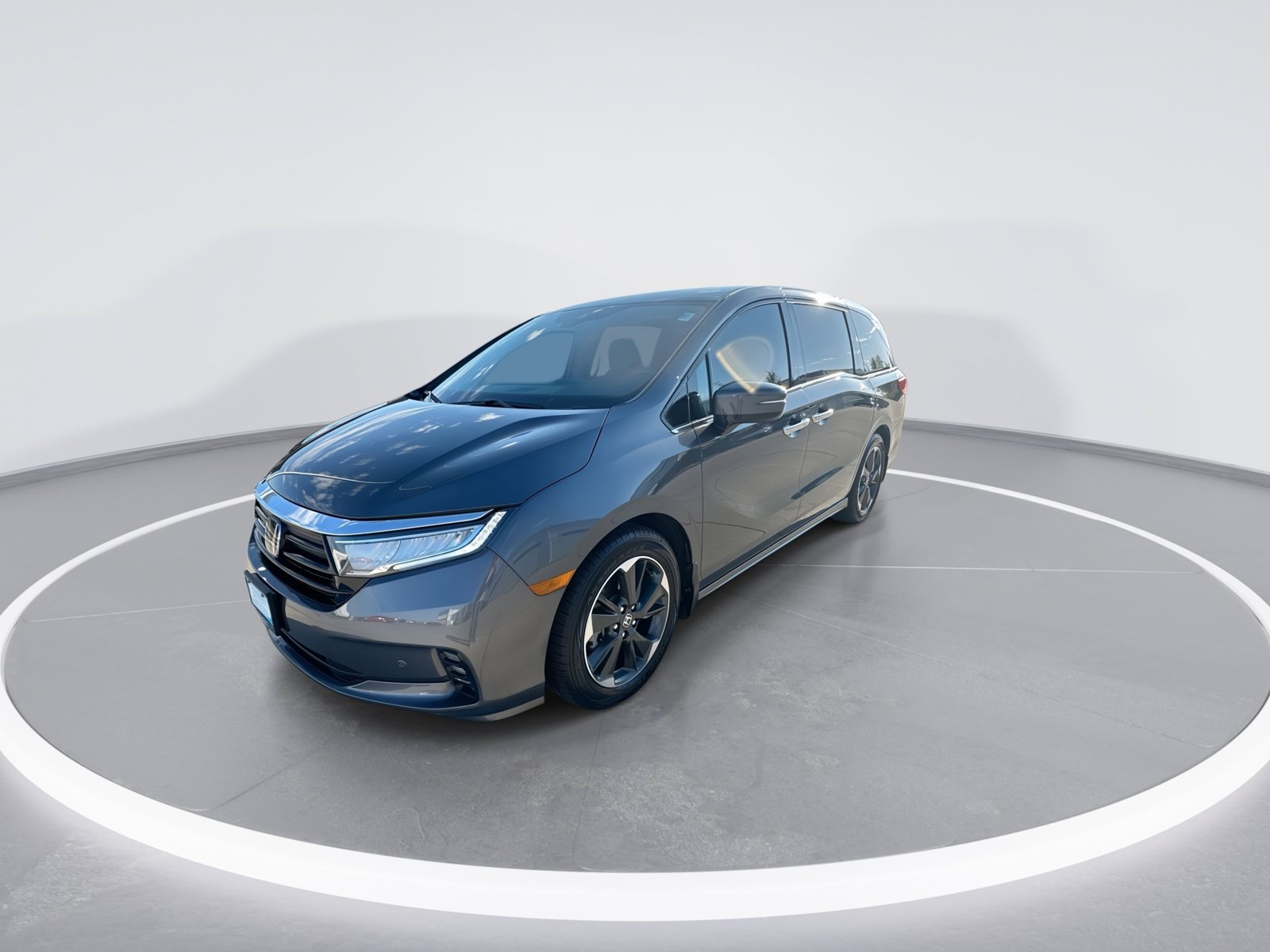 Used 2024 Honda Odyssey Elite image 4