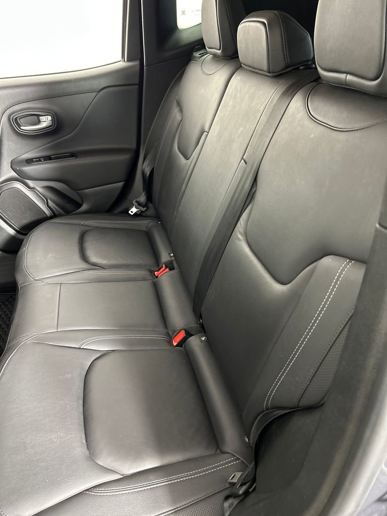 Used 2023 Jeep Renegade Limited AWD/4WD image 17