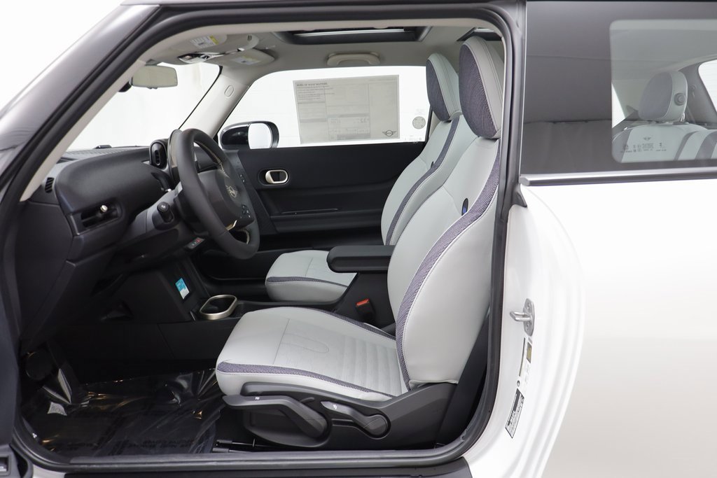 New 2026 MINI Cooper 2-Door Hardtop image 5