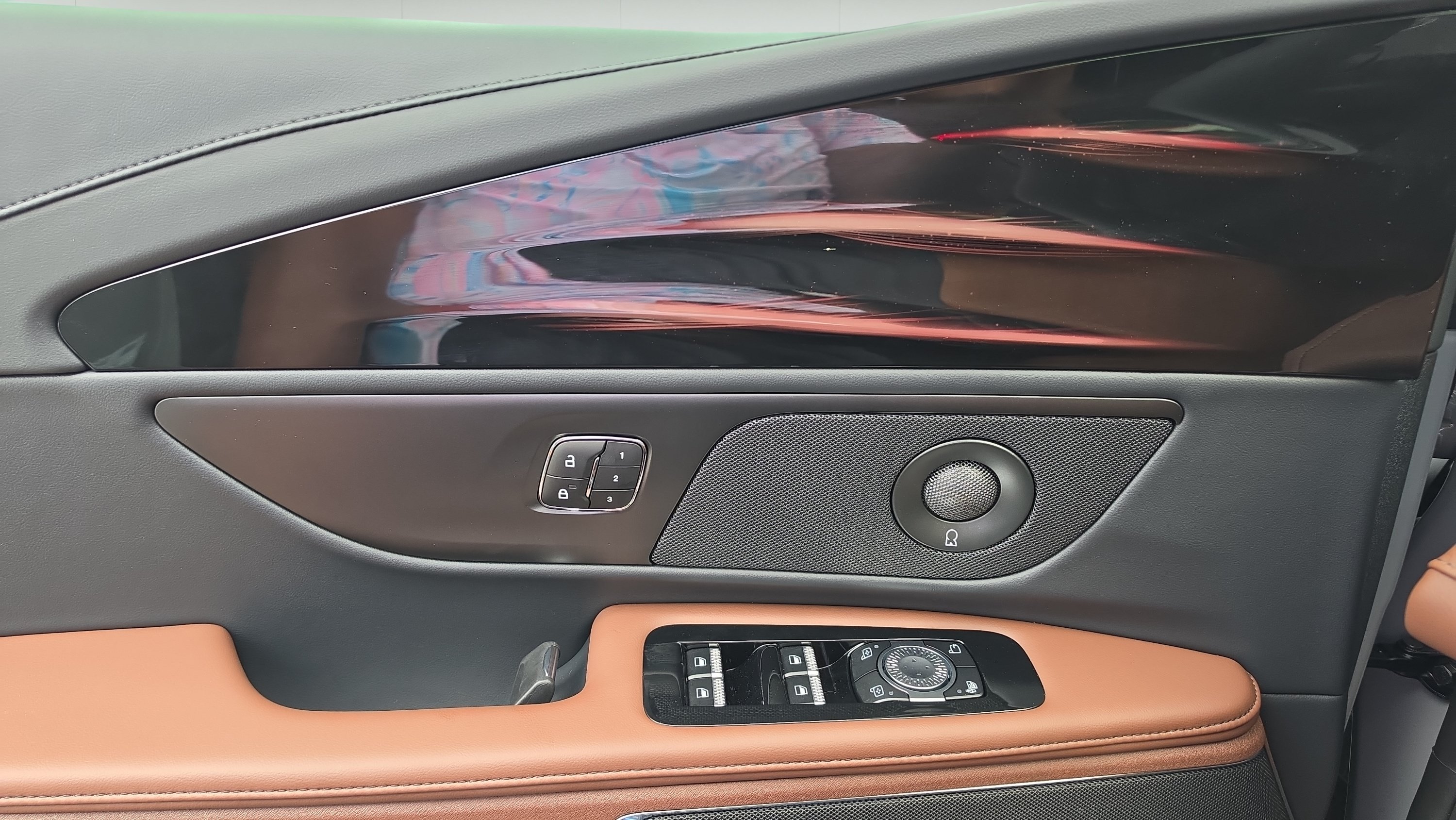 New 2026 Lincoln Nautilus Reserve AWD/4WD image 11
