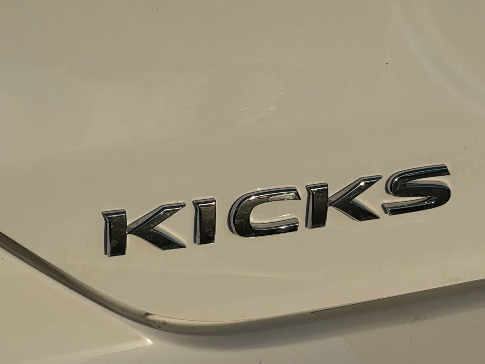 Certified 2025 Nissan Kicks Play S FWD image 26