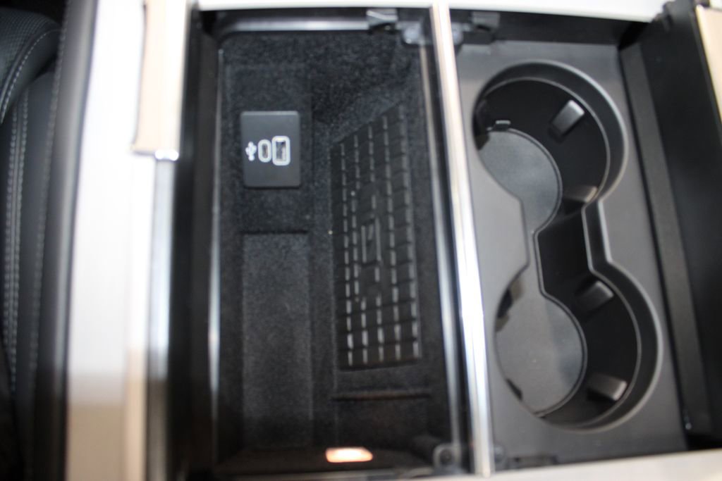 Used 2025 Lincoln Navigator Reserve w/ Jet Appearance Package image 44