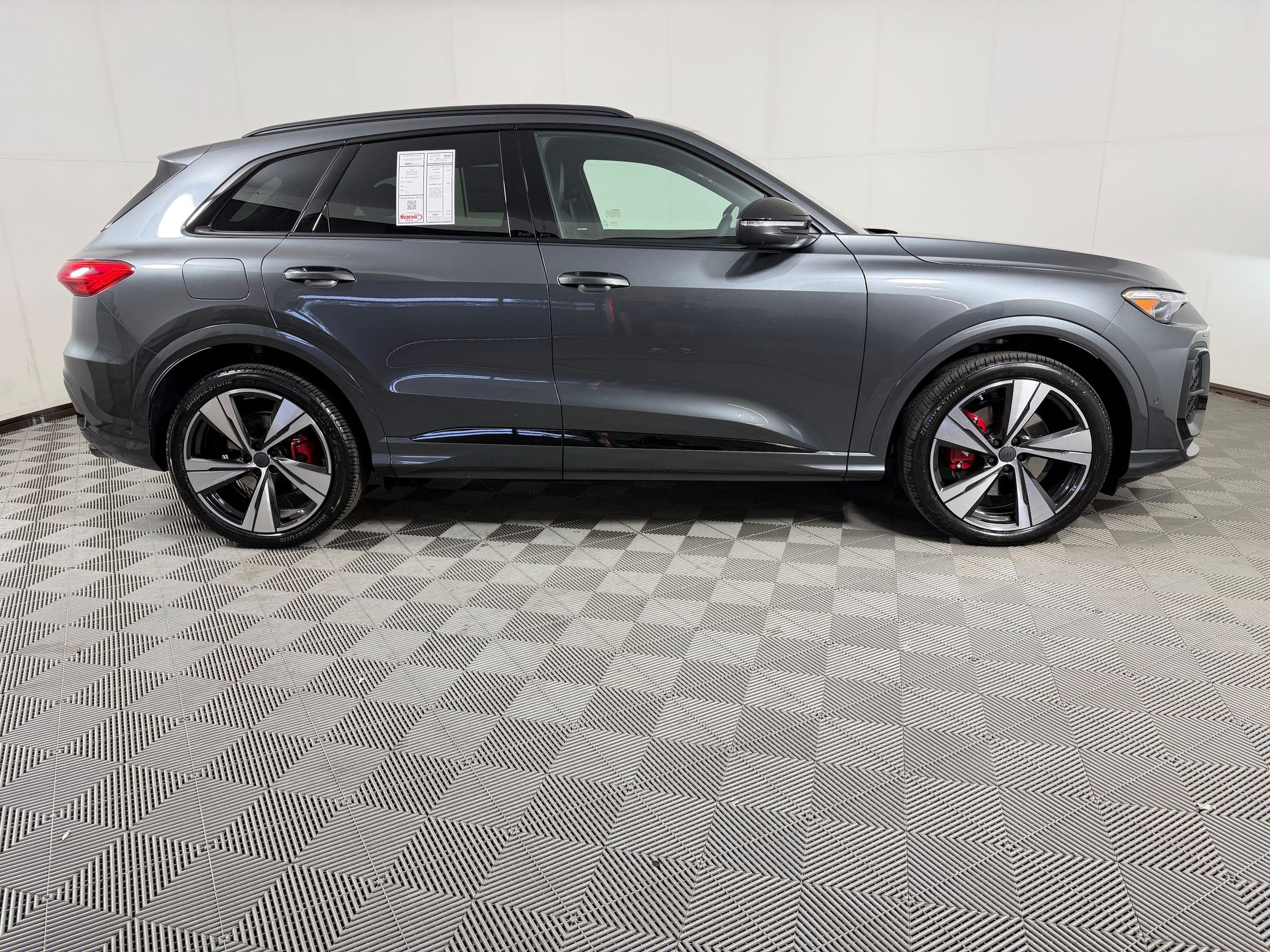 New 2026 Audi SQ5 Premium Plus AWD/4WD image 8