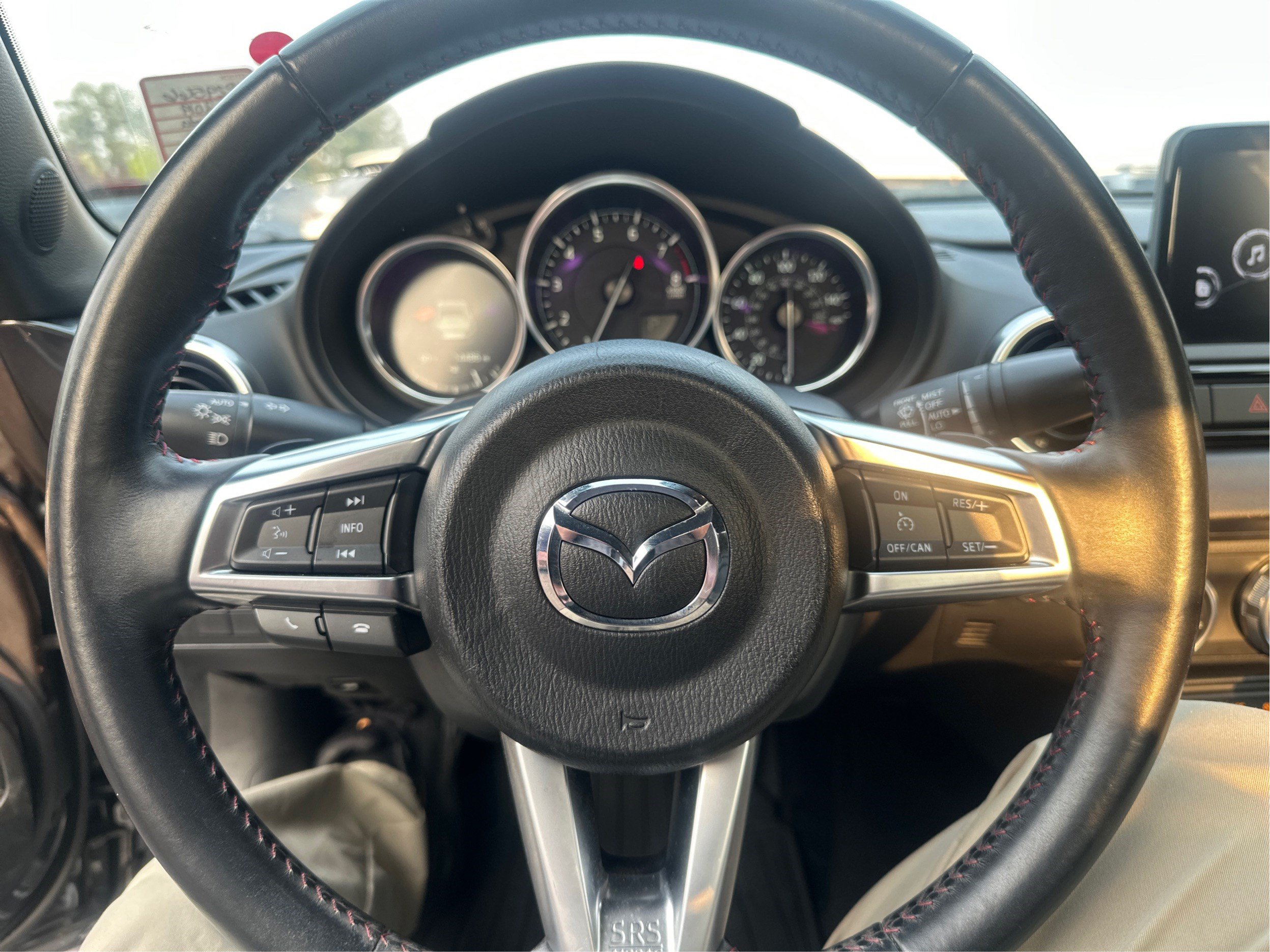 Used 2019 MAZDA MX-5 Miata RF Grand Touring RWD image 16