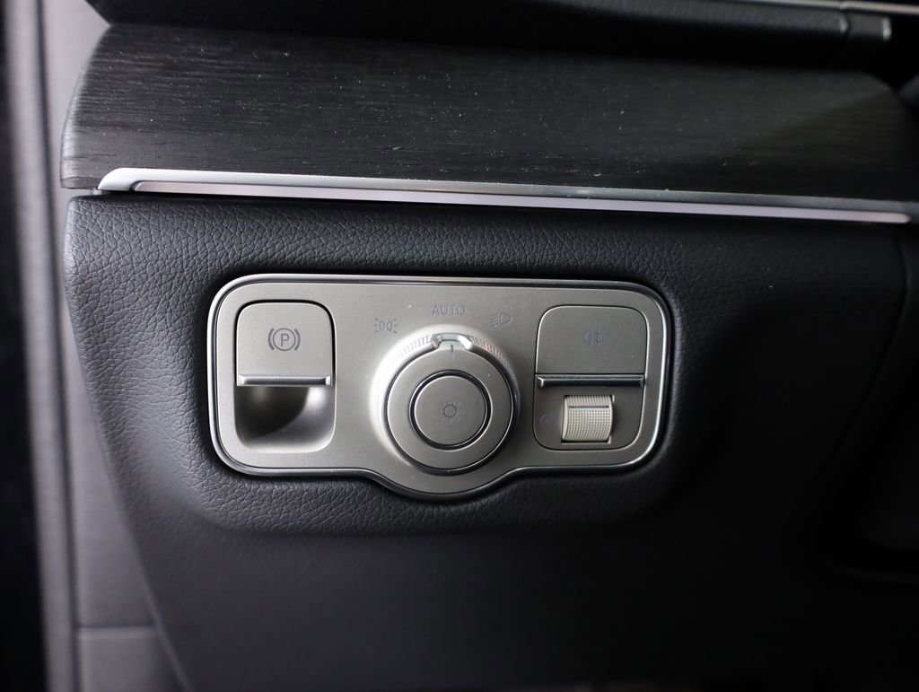 Used 2026 Mercedes-Benz GLE 350 4MATIC image 11