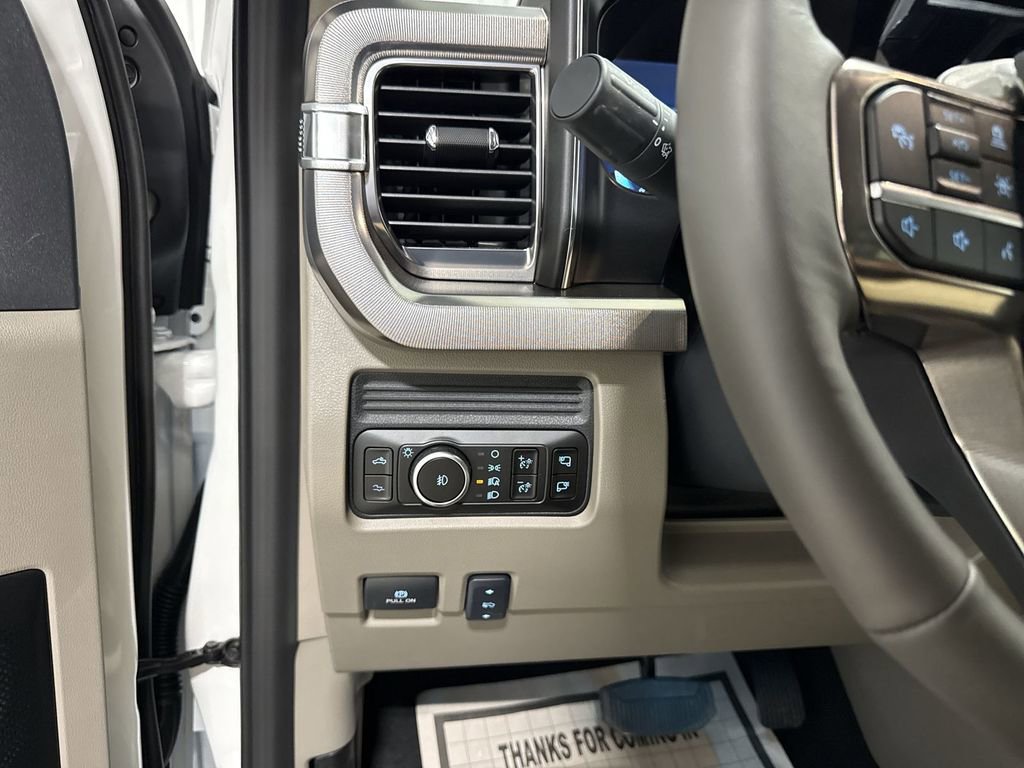 Used 2026 Ford F450 Platinum image 18