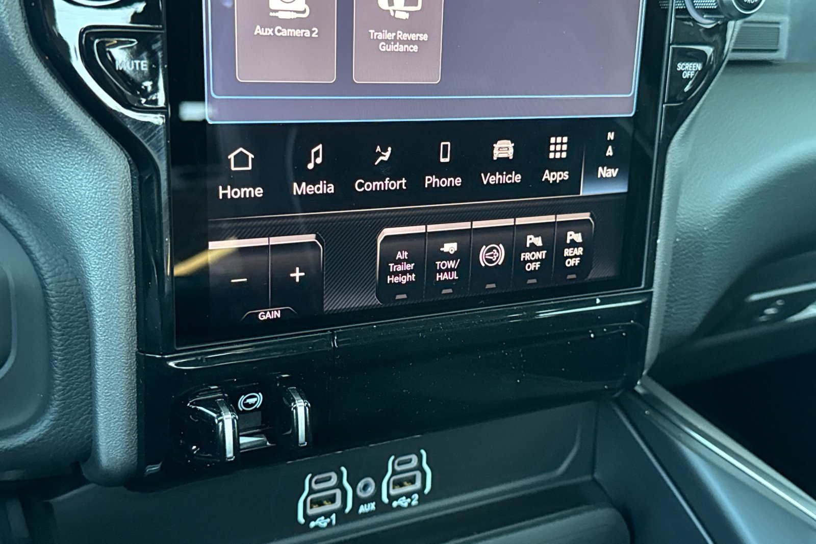 New 2027 RAM 3500 Laramie AWD/4WD image 19