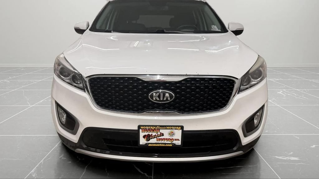 Used 2016 Kia Sorento EX w/ EX Premium Package FWD image 2