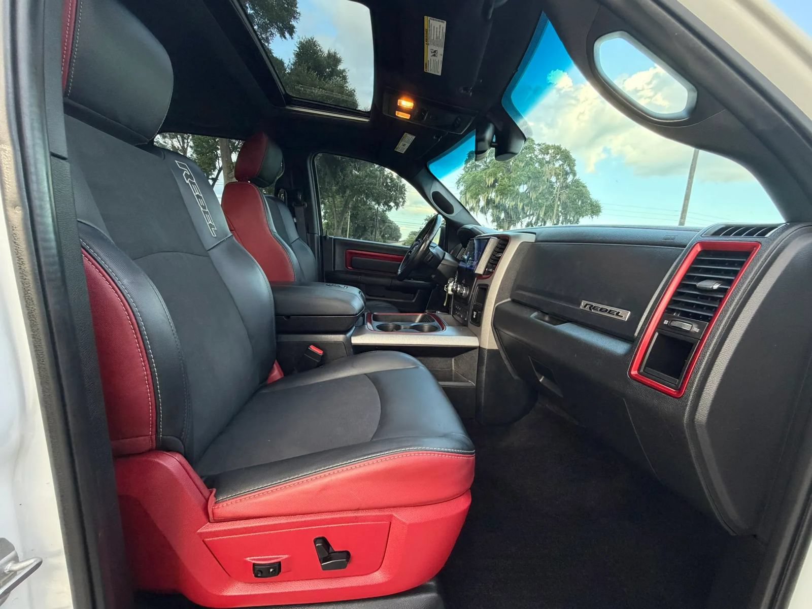 Used 2016 RAM 1500 Rebel w/ Luxury Group AWD/4WD image 16