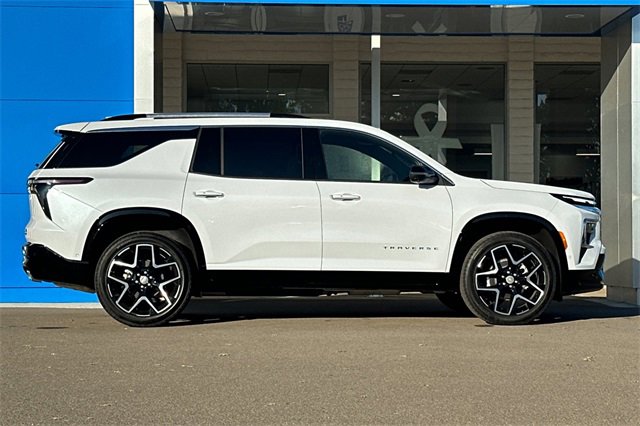 New 2026 Chevrolet Traverse High Country image 4