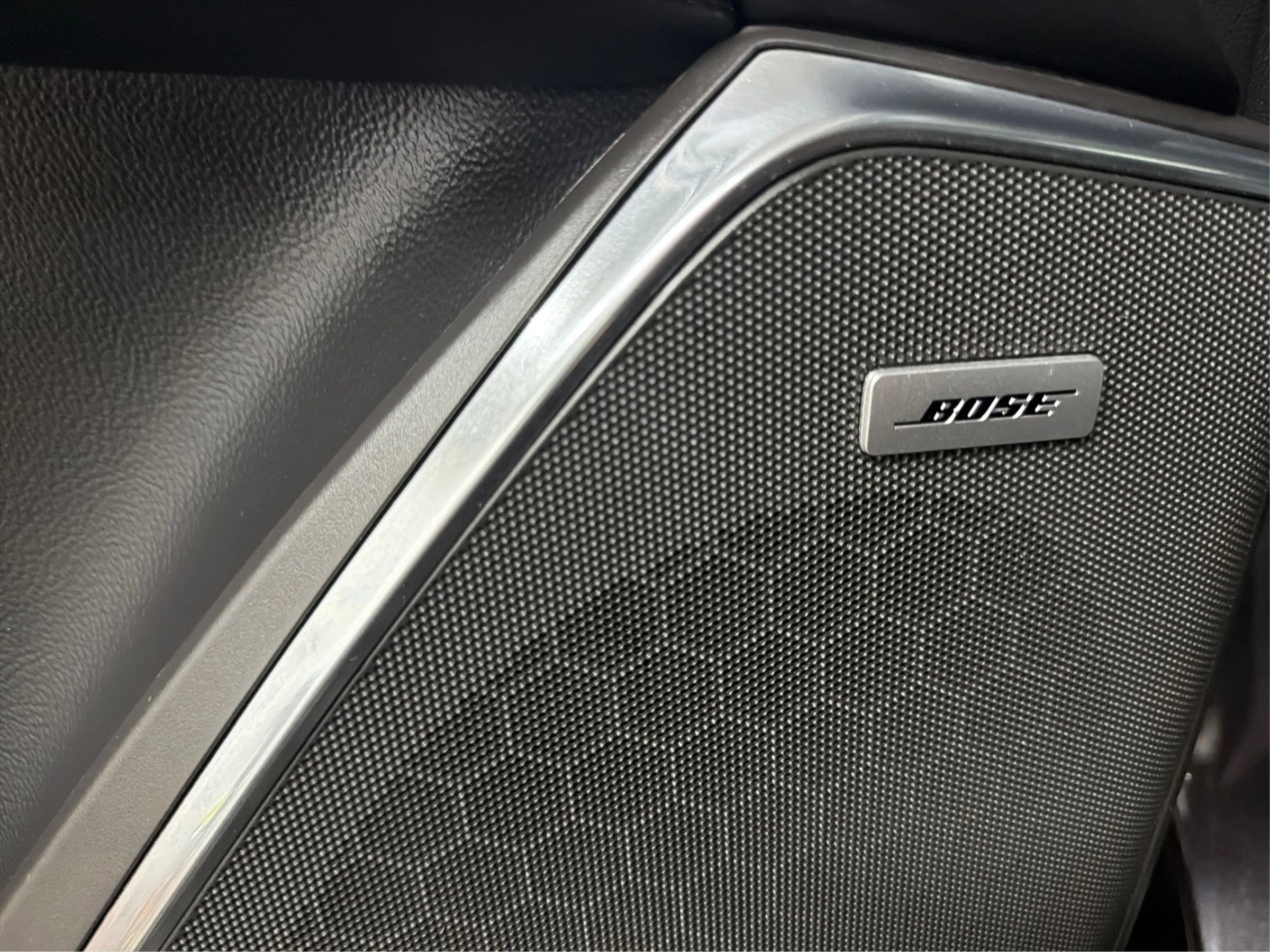 Used 2015 Cadillac Escalade Premium image 29