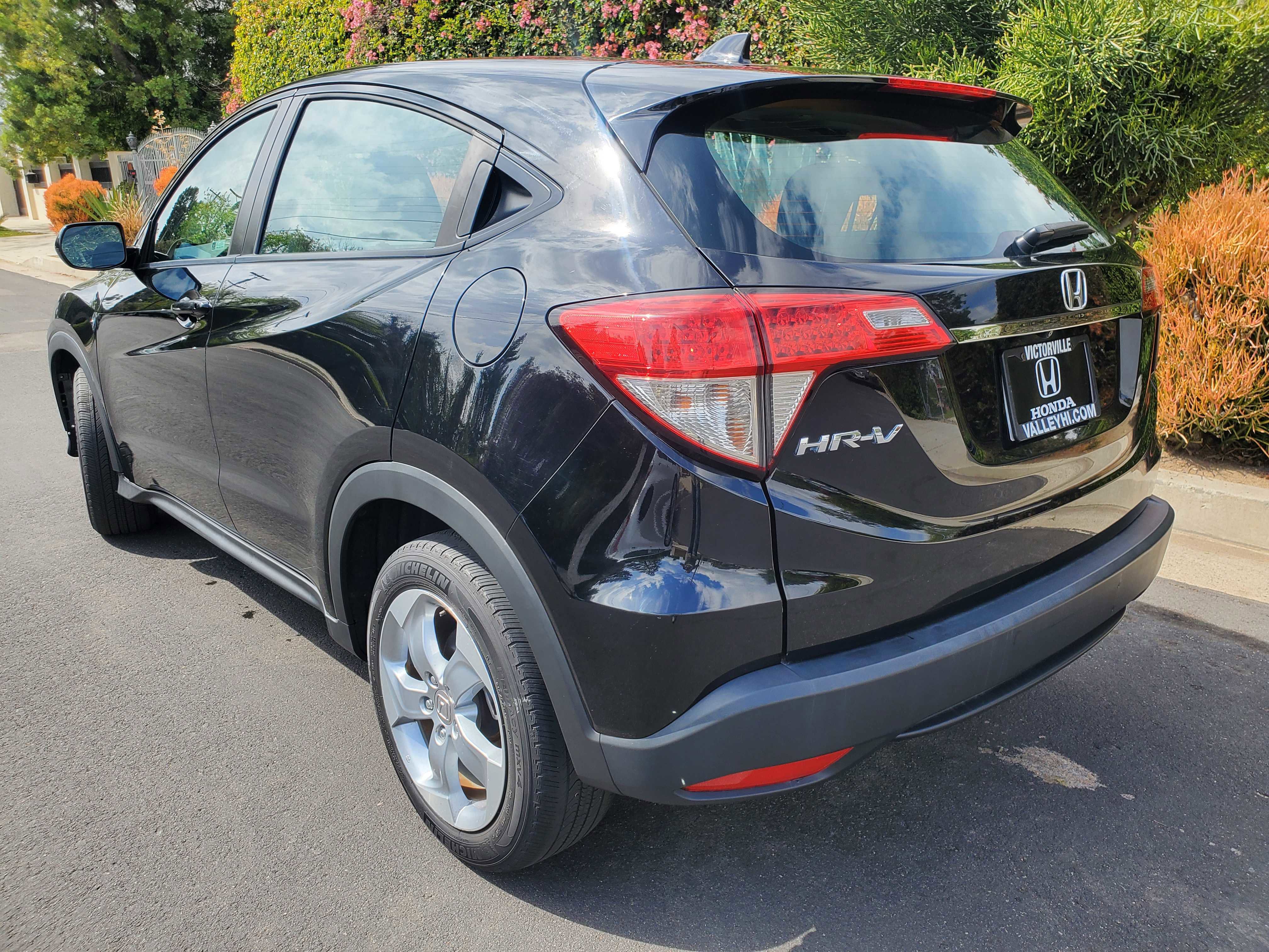 Used 2019 Honda HR-V LX image 3