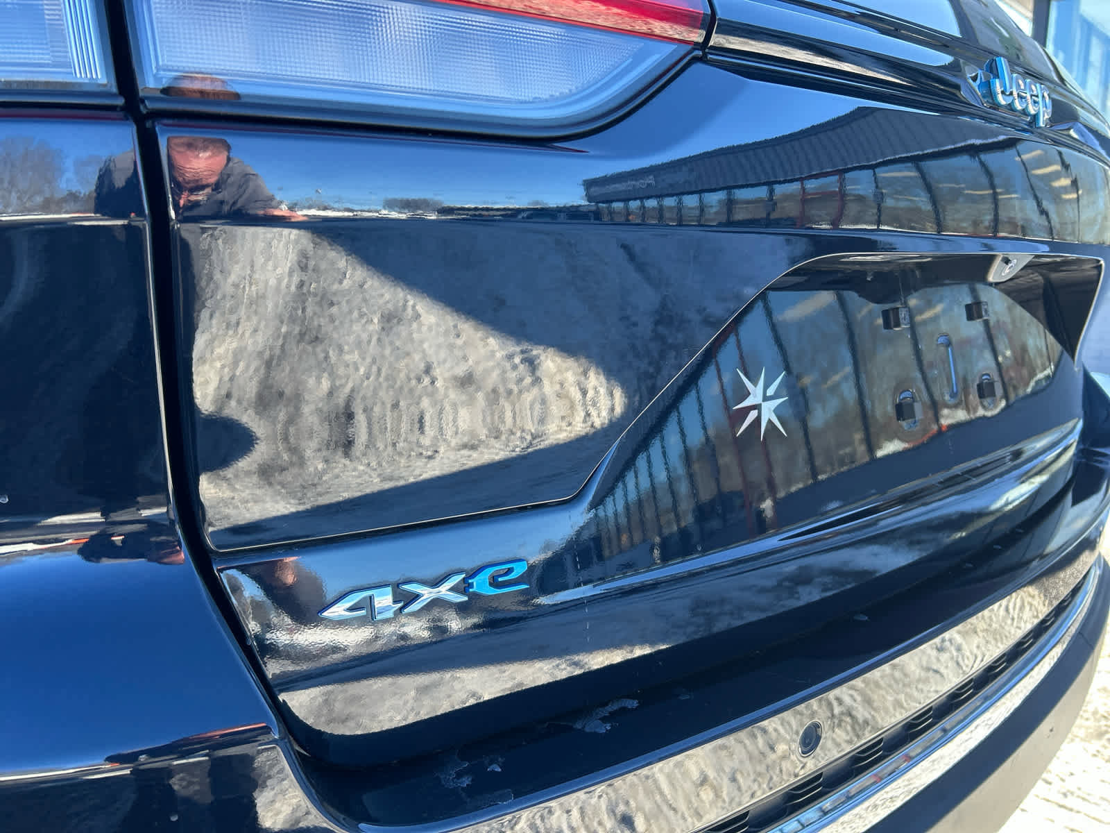 Used 2023 Jeep Grand Cherokee 4WD 4xe w/ Luxury Tech Group II image 50