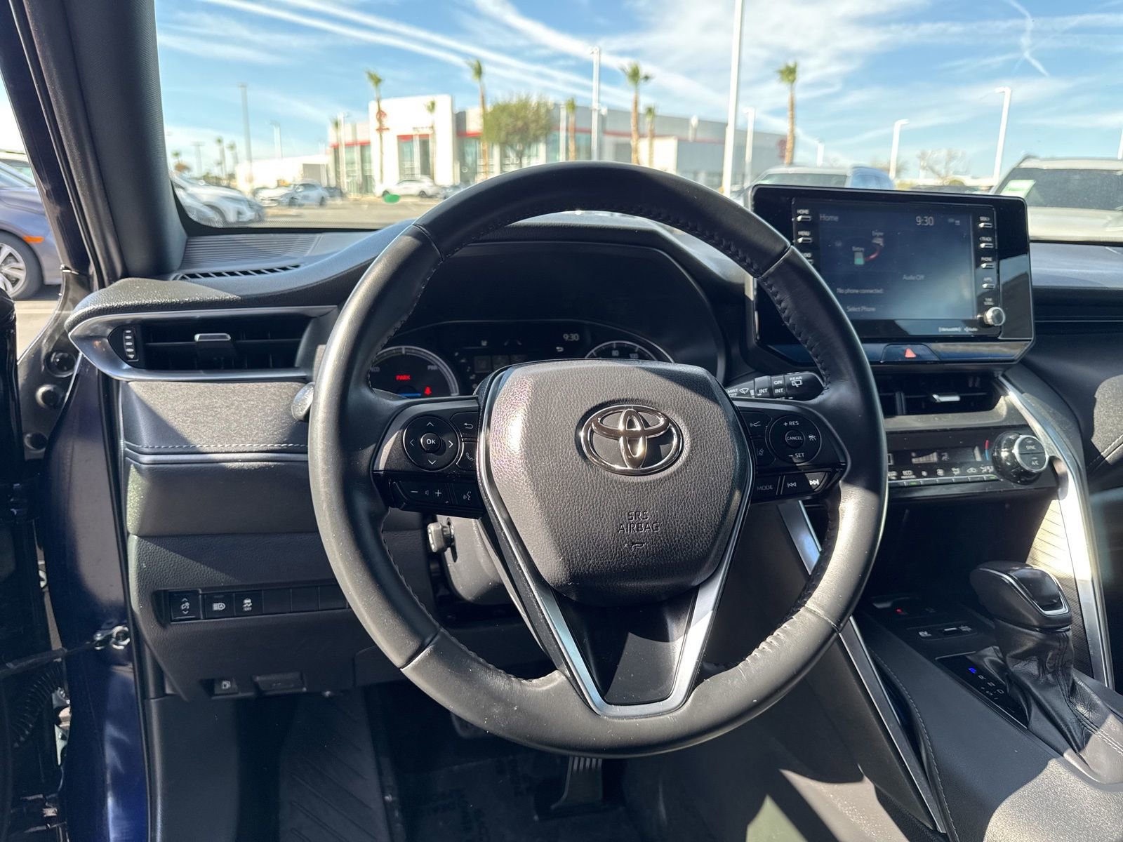 Used 2021 Toyota Venza XLE image 17