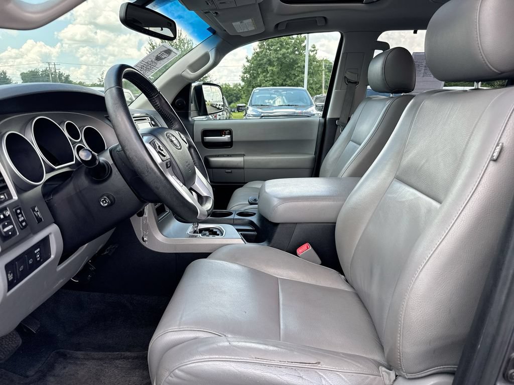 Used 2017 Toyota Sequoia Limited AWD/4WD image 21