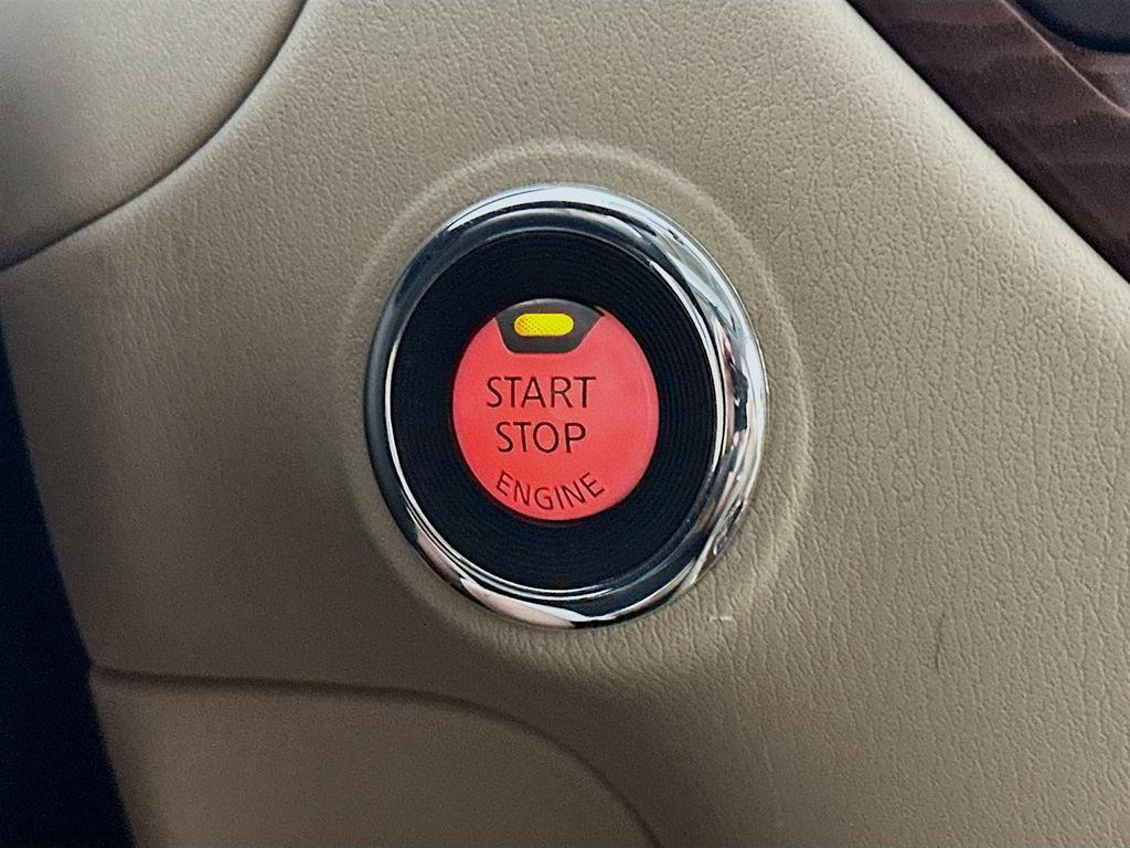 Used 2020 Nissan Pathfinder Platinum AWD/4WD image 27