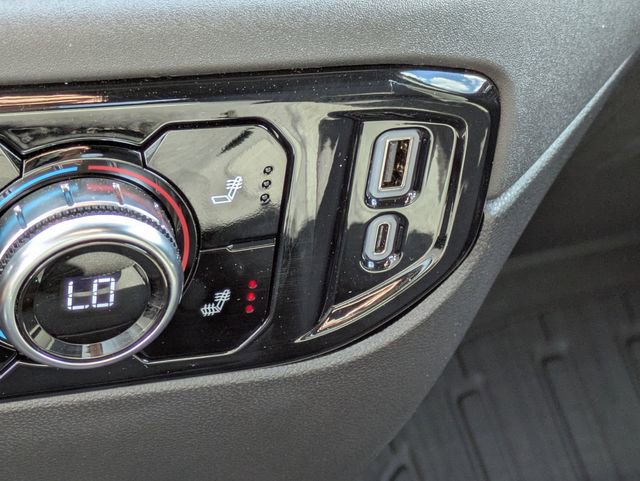 Used 2025 GMC Sierra 1500 SLE w/ Preferred Package image 31