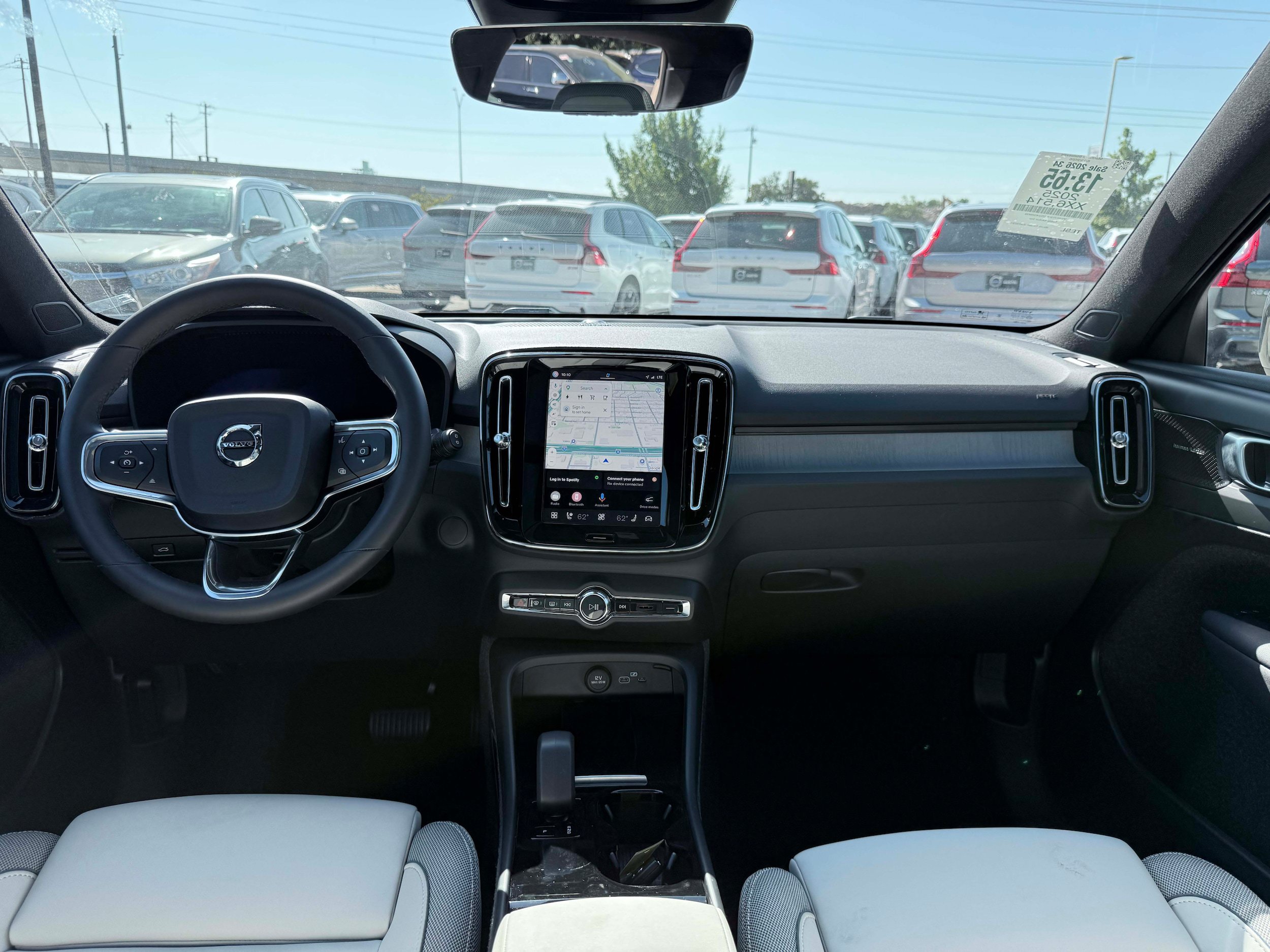 Certified 2025 Volvo EX40 Ultra AWD/4WD image 15