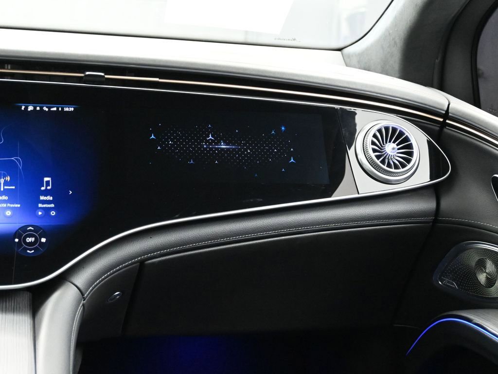 Used 2023 Mercedes-Benz EQS 580 4MATIC SUV image 28