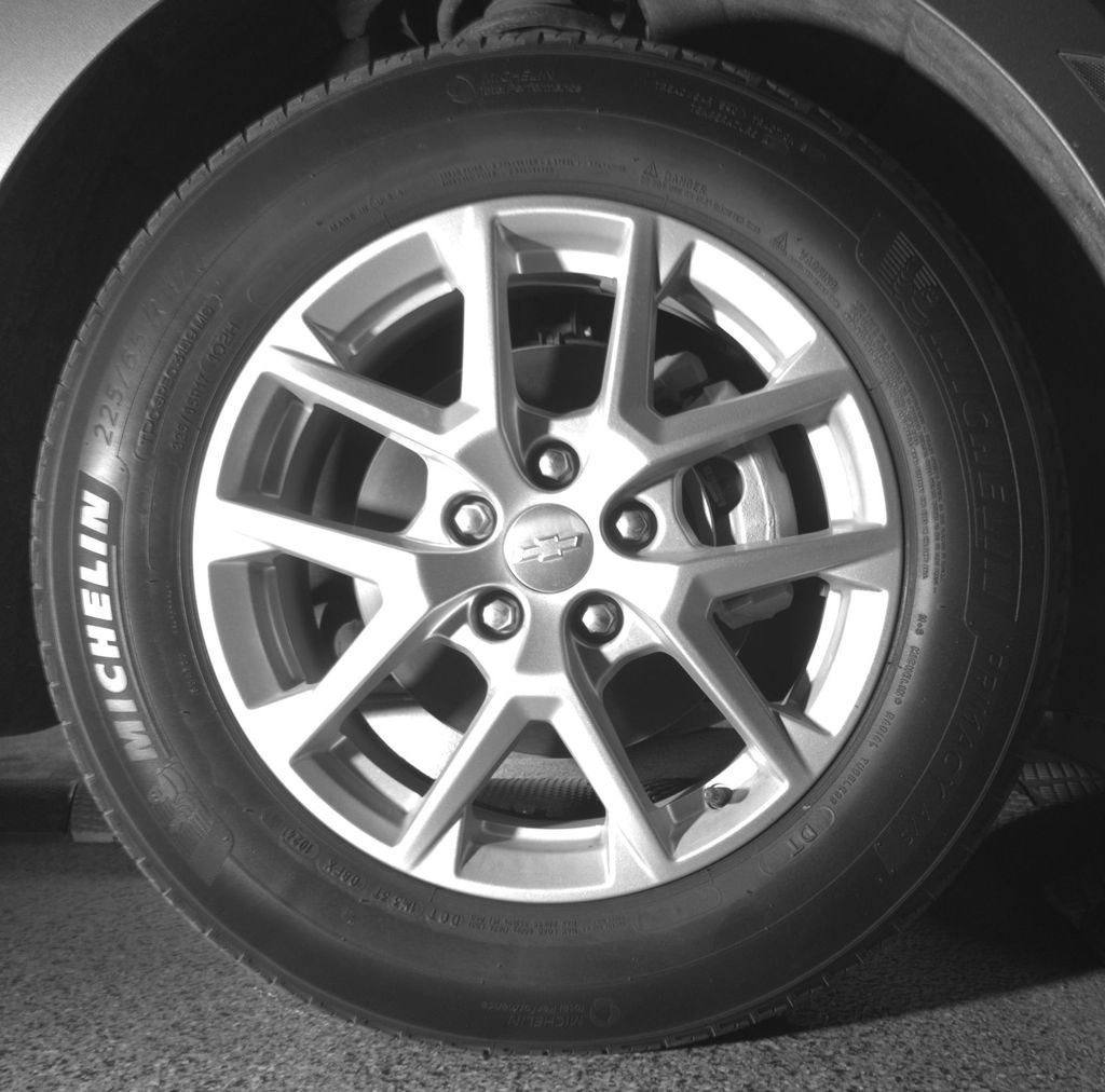 Used 2024 Chevrolet Equinox LT FWD image 12