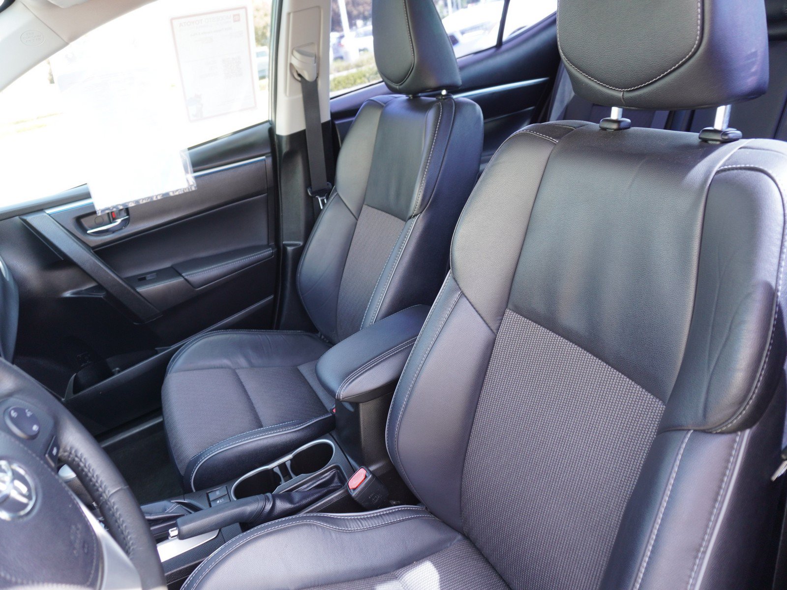 Used 2016 Toyota Corolla S FWD image 19