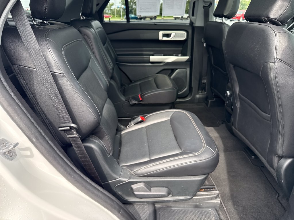 Used 2021 Ford Explorer Limited w/ Hybrid Equipment Group 310A AWD/4WD image 24
