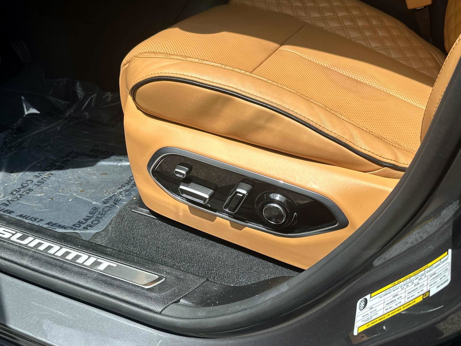 Used 2023 Jeep Grand Cherokee Summit w/ Adv Protech Group IV image 20
