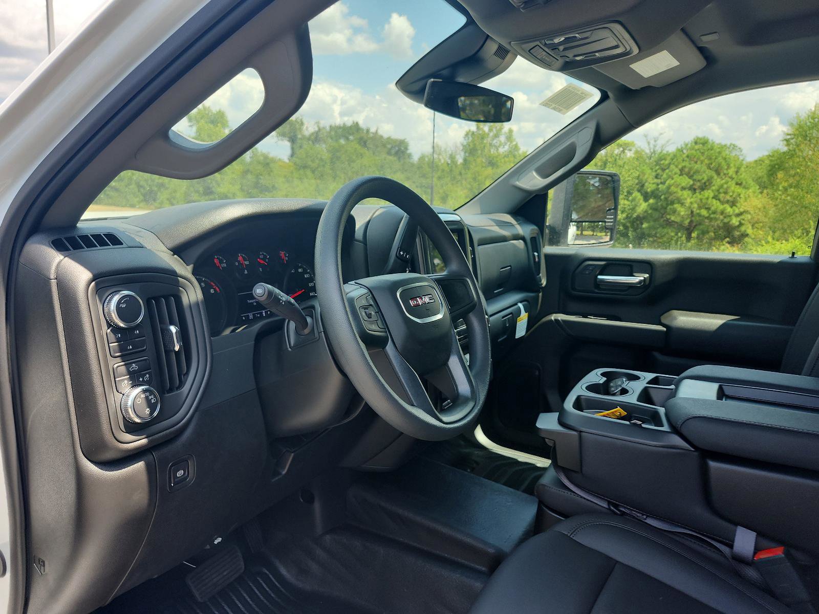 New 2025 GMC Sierra 2500 Pro image 11