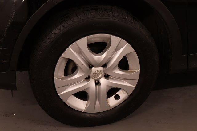 Used 2013 Toyota RAV4 LE image 7