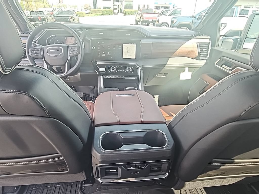 New 2026 GMC Sierra 3500 Denali Ultimate w/ LPO, Black Badging Package AWD/4WD image 13