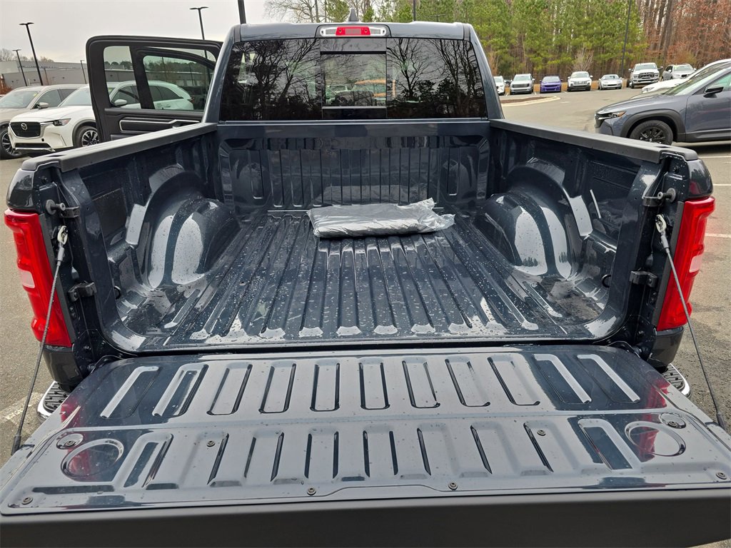 New 2026 RAM 1500 4x4 Crew Cab image 13
